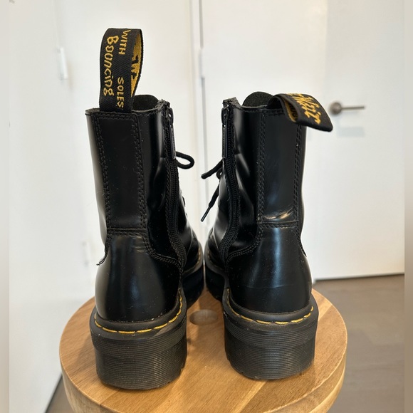SOLD - Dr. Martens, Jadon 8-Eye Leather Platform Boot, size 7, great condition - Picture 4 of 6